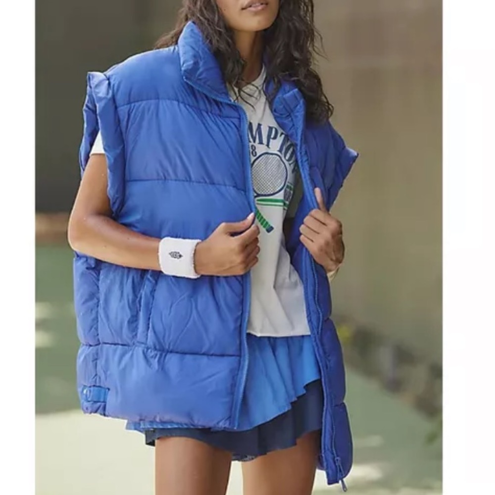 FREE PEOPLE IN A BUBBLE PUFFER VEST